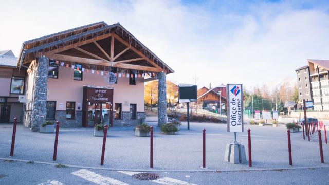 Toeristenbureau La Joue Du Loup ©otdévoluy 21 11 2020